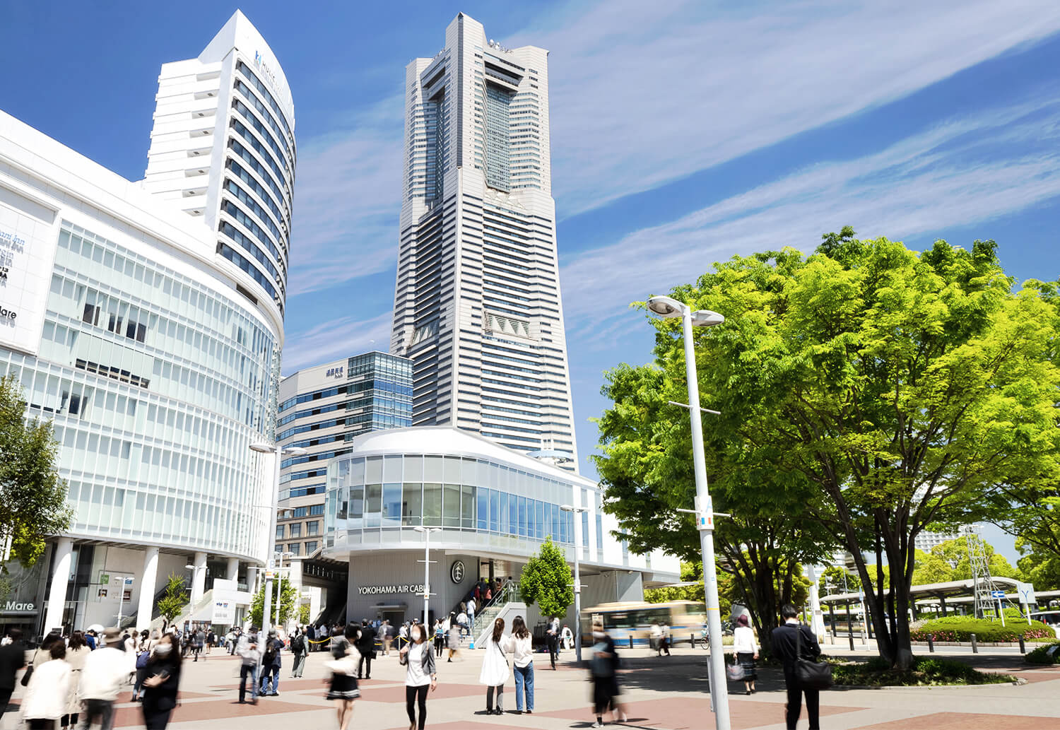 桜木町駅前広場